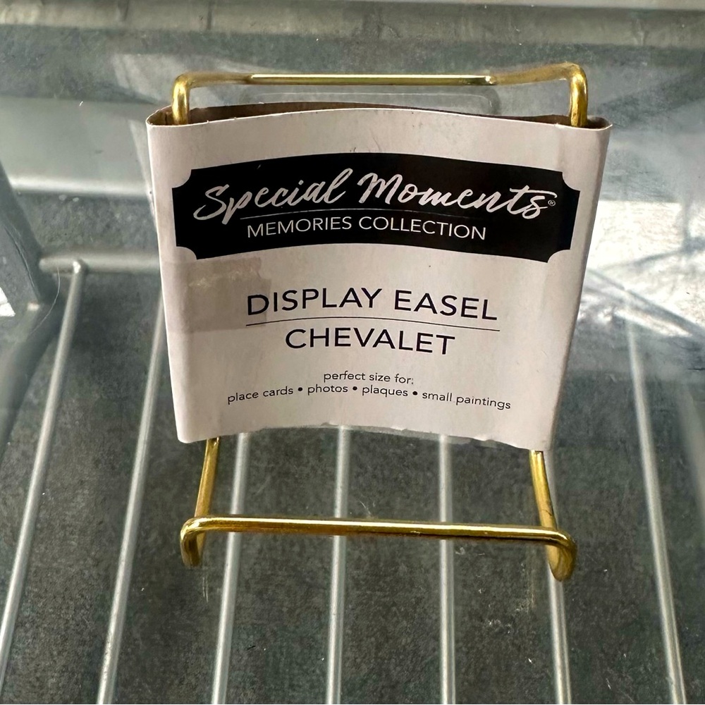 Brand New Display Easels